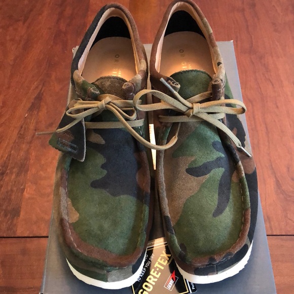 supreme clarks camo